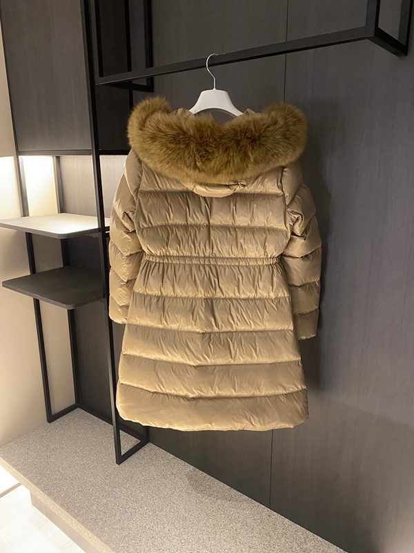 ハイクオリティダウンジャケット着用イメージ